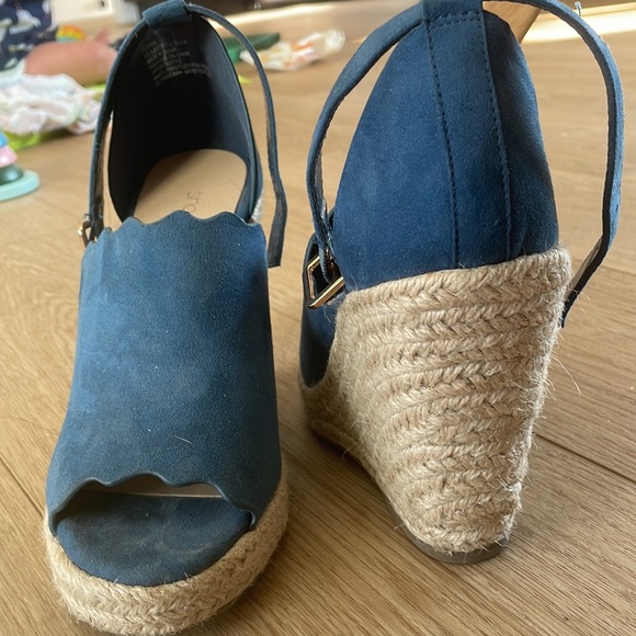 Size 5.5 blue suede espadrille style ankle strap wedge. Hardly worn. Like new! - Picture 3 of 3